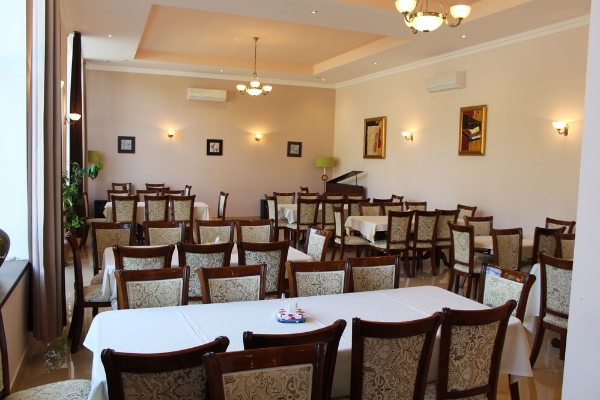 Diligence Hotel (Dilijan)
